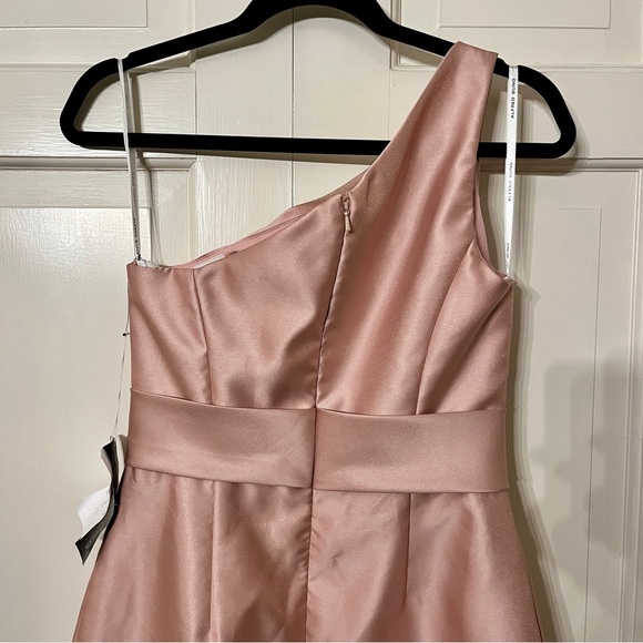 Alfred Sung Draped One-Shoulder Satin Maxi‎ Dress Pockets Toasted Sugar 4 AS IS - Picture 8 of 16
